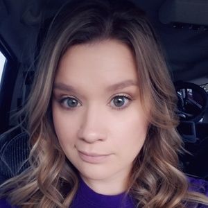 Meet your Posher, Kendra